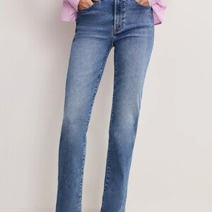 Good American Straight Leg